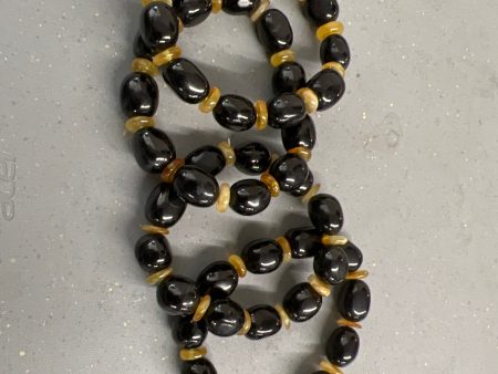 Amber and Jet Bracelet (7.75 ) Supply