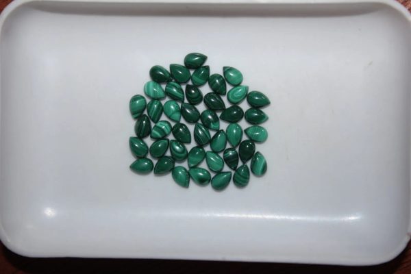 Malachite, 10mm Tear Drop Cabochon Online Hot Sale